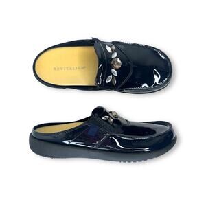 REVITALIGN New Women's Siesta Snazzy Mules Size 6.5 Peacoat Navy Blue Patent